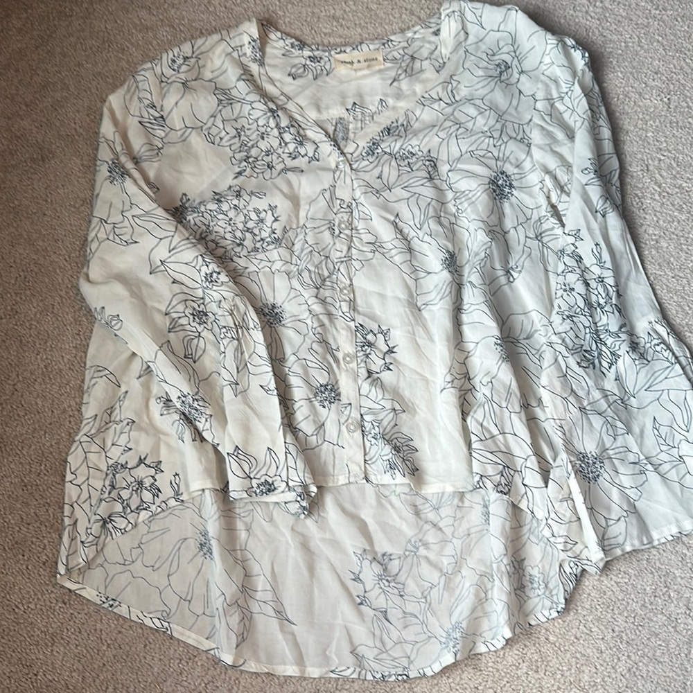 Cloth and stone floral bell sleeve blouse petite medium